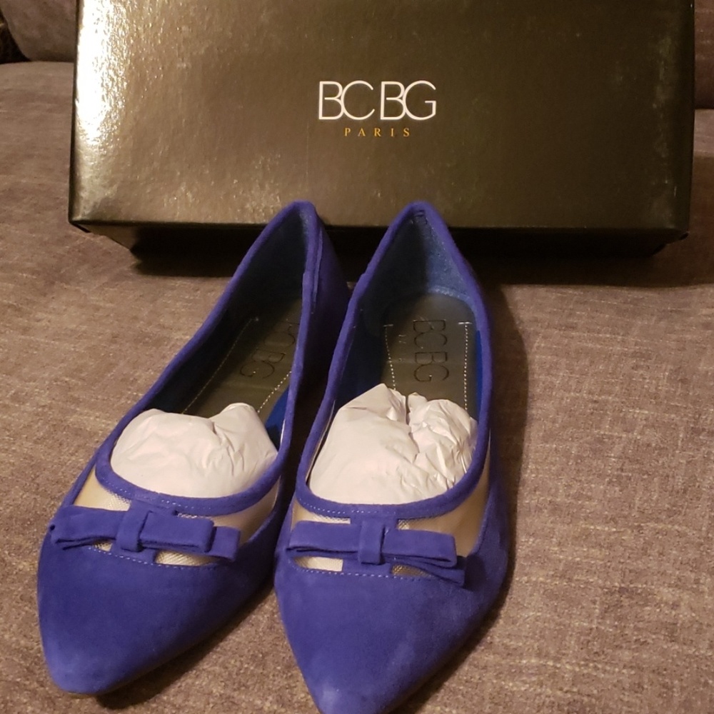 Cute Faux Suede flats with mesh cutout